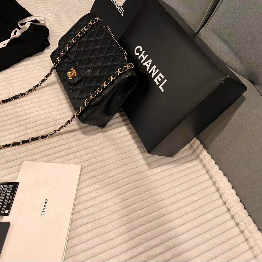 Chanel Jumbo Single Flap - Picture 13 of 16